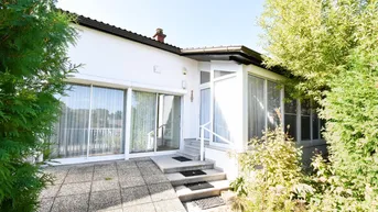 Expose RARITÄT: Entzückendes Einfamilienhaus auf Eigengrund am traumhaft schönen Römersee sucht neue Eigentümer!