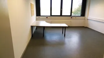 Expose Schöne, helle Bürofläche mit ausreichend Parkmöglichkeiten, direkt an der Grenze zu Ungarn ...!