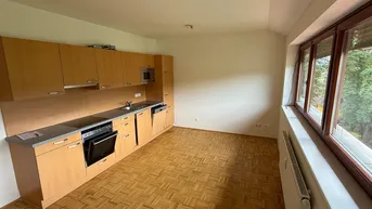 Expose Helle und gemütliche 2-Zimmer-Wohnung in gepflegtem Mehrparteienhaus mit Lift