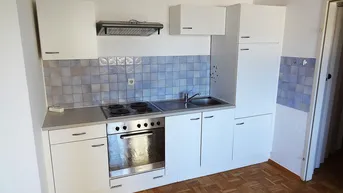 Expose Gemütliche, kleine Mietwohnung mit großem Balkon und Parkplatz ...!
