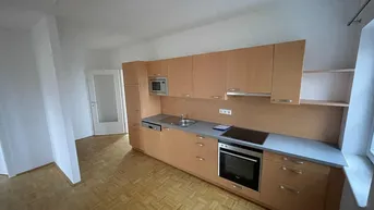 Expose Helle und gemütliche 2-Zimmer-Wohnung in gepflegtem Mehrparteienhaus mit Lift