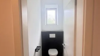 Expose Große Stadt-Wohnung - WG-tauglich