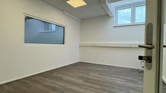Expose 18 m² Office all inclusive (Strom+BK) AB SOFORT zu Vermieten