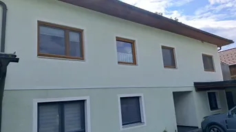 Expose Großzügiges Wohnhaus mit Pool und Panoramablick - Ruhe &amp; Natur genießen!
