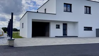 Expose Neubau - Doppelhaus in Top - Lage - Nur wenige Schritte zum See.