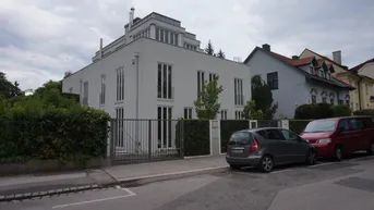 Expose Modernes high-end Apartment großer Salon mit top Küche + 3 Schlafzimmer, Terrasse, Garage - Exclusive 3 BR Apartment, Terrace, Parking - Сучасна елітна квартира з великою вітальнею, кухнею + 3 спа�льні, терасою, гаражем