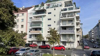 Expose UNO - U1 Am Kaisermühlendamm - Neubau mit großem Balkon und Garage - Mietbeginn ab 15. November 2025 | New 1BR apartment with Garage - start of lease 15/11/2025