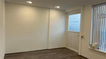 Expose Geschäftsfläche mit Lager in Völs