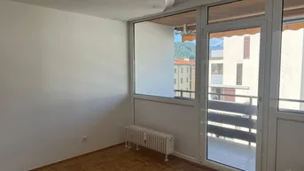 Expose 2-Zimmer-Wohnung mit zwei Westbalkone in Hall