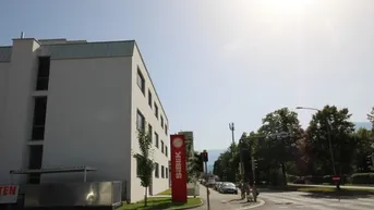 Expose modernes Kleinbüro für große Ideen