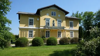 Expose Historische Villa mit großem Garten