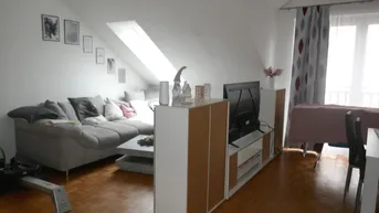 Expose Helle, gut eingeteilte 2-Zimmer-Wohnung mit Balkon und Parkplatz- als Anlage geeignet