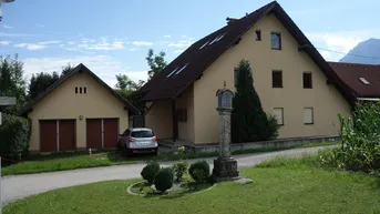 Expose Geräumiges Mehrfamilienhaus mit Seeblick-in 2 Wohnungen teilbar