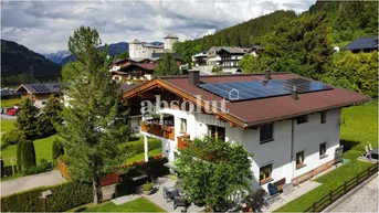 Expose Renoviertes Mehrfamilienhaus in Kaprun: Zentral, sonnig, mit Garten &amp; ausreichend Parkplätzen!