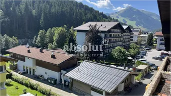 Expose Gepflegte und großzügige DG-Wohnung in Mehrparteienhaus in ruhiger Lage in Saalbach-Hinterglemm!