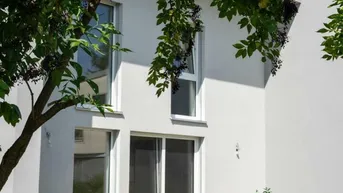 Expose ERSTBEZUG!! ruhige VILLENLAGE-Wetzelsdorf, moderne Doppelhaushälfte mit Carport