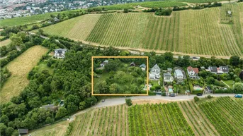Expose Traumhaftes Baugrundstück am Nussberg mit Baubewilligung und Blick auf die Weinberge