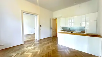 Expose Charme und Großzügigkeit: Altbaujuwel in ruhiger Cottagelage