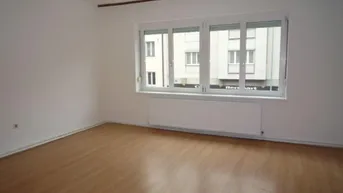 Expose VOLL VERMIETETES NEUBAU-ZINSHAUS BEIM HAUPTPLATZ IN WR.NEUSTADT!