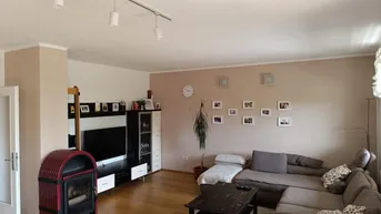 Expose Traumhafte DG-Wohnung in Langenzersdorf: Modernisiert, 6 Zimmer, Loggia &amp; Parkplatz!