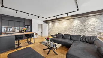 Expose Großzügige und stilvoll gestaltete 2-Zimmer-Wohnung mit Garten und Terrasse