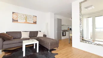 Expose Top Lage: Stylisch möblierte Loggia-Wohnung