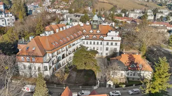 Expose Vom Traum zum Lebensstil: Sonniges Altbaujuwel mit Edelstahl-Pool, privatem Park und Wellness-Oase