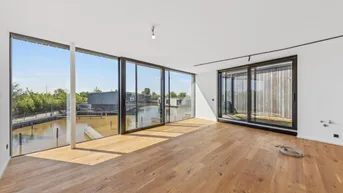 Expose Exquisite Ferienwohnung mit eigenem Seezugang und Bootsanlegeplatz