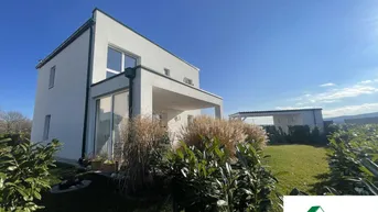 Expose energieeffizientes und lichtdurchflutetes Seehaus in ruhiger Lage, mit toller Ausstattung auf Pachtgrund zu verkaufen – ca. 50 m zum See