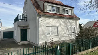 Expose renovierungsbedürftiges Wohnhaus (2 Familienhaus) mit Nebengebäude auf großem Grundstück zu verkaufen