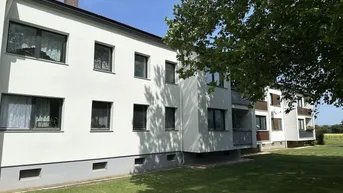 Expose Großzügige Eigentumswohnung mit Loggia, großteils möbliert zu verkaufen