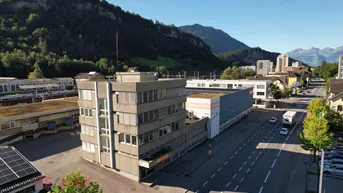 Expose Top-Lage für Logistik: Büro &amp; Lager der EXTRAKLASSE