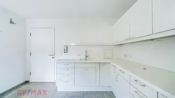 Expose Flexibel einsetzbare Geschäftsfläche für Ihren Unternehmenserfolg!