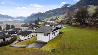 Expose Haus im Landhausstil in ruhiger Lage mit Alpenblick