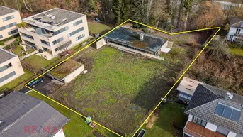Expose Großes Grundstück in Wolfurt mit Bungalow, der auf hoch motivierte Heimwerker wartet