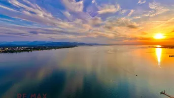 Expose Der See als Nachbar - mit Sonnenuntergang zum Feierabend