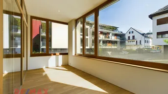 Expose Neubau -3 Zi-Wohnung mit Loggia in Toplage