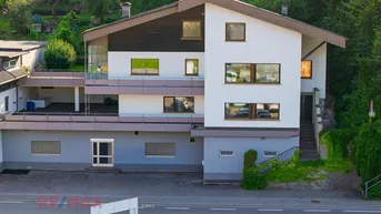 Expose 562 m² Nutzfläche! Viel Platz zum Wohnen und Arbeiten: Geschäftslokal mit Wohneinheit in Sulz