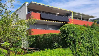 Expose 4-Zimmer-Dachgeschosswohnung mit Zukunft: Stromkosten sparen dank eigenem Balkonkraftwerk