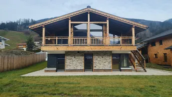 Expose Designer-Landhaus in Traumlage