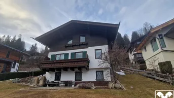 Expose Wohnhaus mit Garten und Venedigerblick