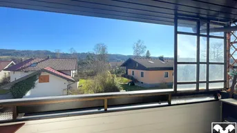 Expose Sanierungsbedürftige 3-Zimmer-Wohnung mit Balkon