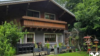 Expose Einfamilienhaus mit großem Garten