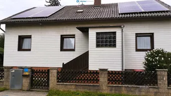 Expose Renovierungsbedürftiges Einfamilienhaus mit Garten &amp; Garage in Pucking - Nur 370.000,00!