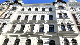 Expose BESTLAGE - HERRLICHES STILHAUS - ETAGENWOHNUNG - RENOVIERUNGSBEDARF - tlw. GRÜNBLICK - KEIN LIFT