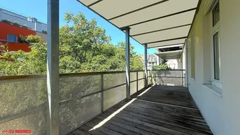 Expose MEDITERANES WOHNEN - BALKONEIGENTUM - 18m² BALKON mit GRÜNBLICK - 4 ZIMMER - 2 BÄDER / WC - 3. LIFTSTOCK - STILHAUS