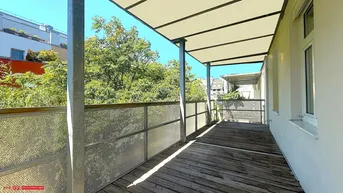 Expose RARITÄT - CITYLAGE mit GRÜNBLICK - 18m² BALKON - 4 ZIMMER - 2 BÄDER / 2 WC - 4. LIFTSTOCK - STILHAUS