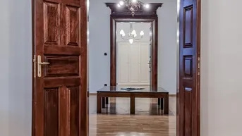 Expose Elegant-repräsentativer Altbau-Traum ganz nah zum Ersten!