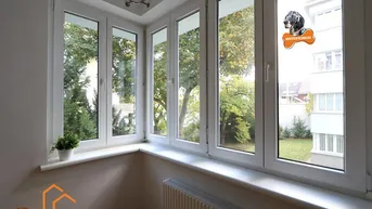 Expose Komplette Grünruhelage im Gersthofer Cottage: Gartenausblick von 2 Zimmer Altbauwohnung mit Balkon-Option