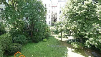 Expose GARTENSEITGE Altbauwohnung am Schottenfeld. Fantastische Aussicht - Perfekt für Paare, großzügiger Raumplan